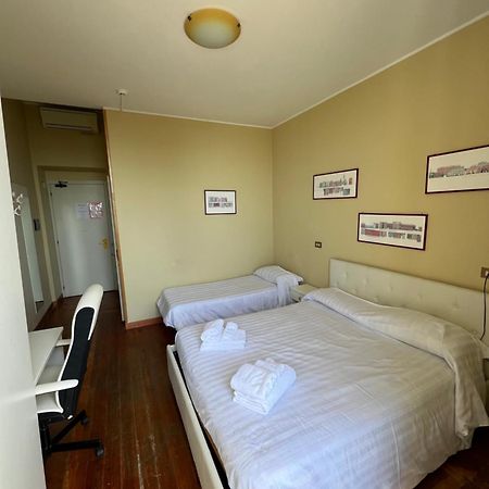 Hotel Petit Royal Ospedaletti Exteriör bild